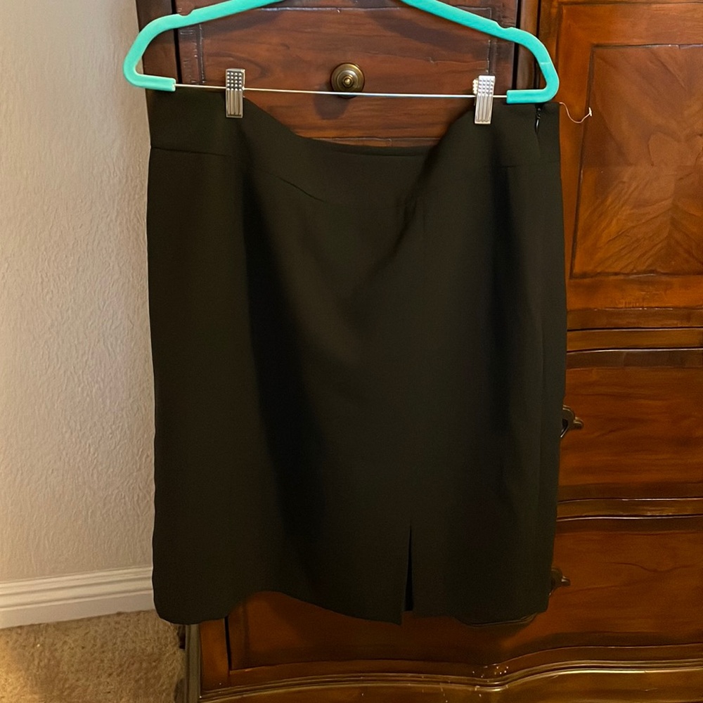 Kasper business suit skirt
